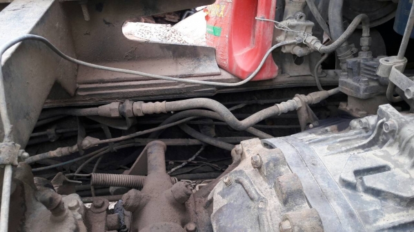 รถมิตซู 10 ล้อดั้ม FN527 M - A  / 190 แรงม้า.    สนใจติดต่อ  081 - 6079515