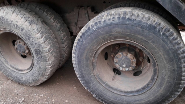 รถมิตซู 10 ล้อดั้ม FN527 M - A  / 190 แรงม้า.    สนใจติดต่อ  081 - 6079515