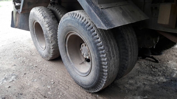 รถมิตซู 10 ล้อดั้ม FN527 M - A  / 190 แรงม้า.    สนใจติดต่อ  081 - 6079515