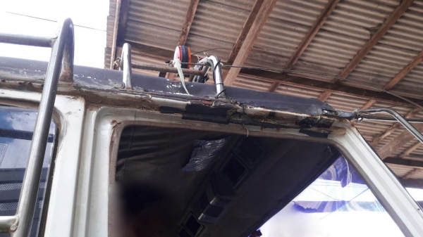 รถมิตซู 10 ล้อดั้ม FN527 M - A  / 190 แรงม้า.    สนใจติดต่อ  081 - 6079515