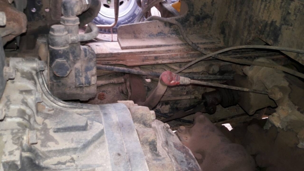 รถมิตซู 10 ล้อดั้ม FN527 M - A  / 190 แรงม้า.    สนใจติดต่อ  081 - 6079515