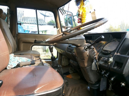 รถบรรทุก 10 ล้อ 1 เพลา HINO KT725 เครื่อง 168 แรง ช่วงล่างใหญ่เฟื่องท้ายใหญ่ เบรคทิฟฟี่ พวงมาลัยเพาเวอร์ ราคา 460,000 บ.