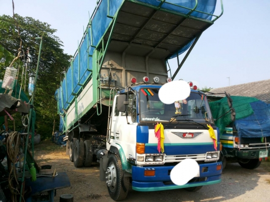 รถบรรทุก 10 ล้อ 1 เพลา HINO KT725 เครื่อง 168 แรง ช่วงล่างใหญ่เฟื่องท้ายใหญ่ เบรคทิฟฟี่ พวงมาลัยเพาเวอร์ ราคา 460,000 บ.