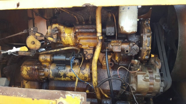 ขายรถตัก KOMATSU 515 รถพร้อมใช้ เครื่องดี ปั้มดี ราคาต่อรองได้ครับ