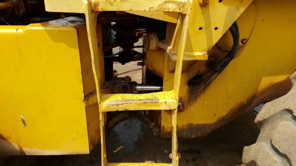 ขายรถตัก KOMATSU 515 รถพร้อมใช้ เครื่องดี ปั้มดี ราคาต่อรองได้ครับ