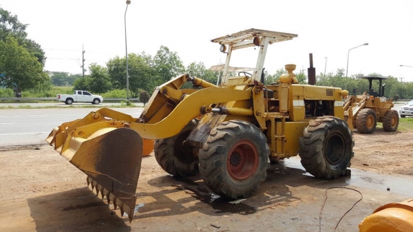 ขายรถตัก KOMATSU 515 รถพร้อมใช้ เครื่องดี ปั้มดี ราคาต่อรองได้ครับ