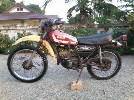 ขาย DT100 มีเล่มไม่ได้ตามชุดโอนภาษีขาดเครื่องดีแห้งๆอะไหล่เดิมครบเหมาะกับนักปั้น ขาย 11500 บาท