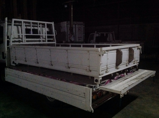 ขาย กะบะ 4 ล้อ ขนาด 1.75 x 3.20 m.   คัทซี 80 cm.  และ 70 cm.