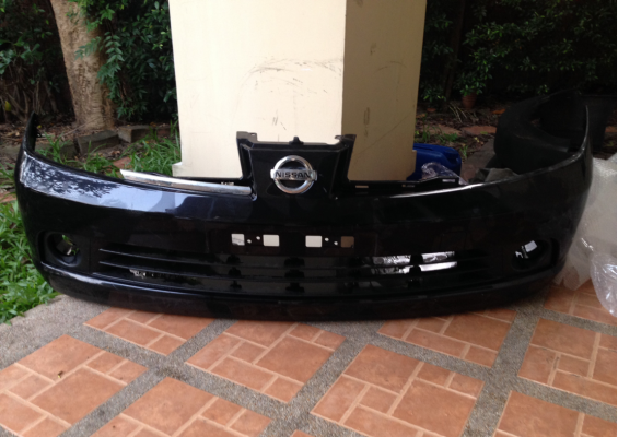 กันชนหน้า Nissan Tida สภาพดี ราคาไม่แพง