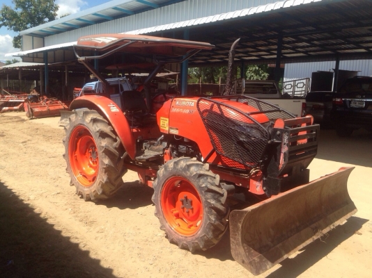 รถไถM6040 พร้อมอุปกรณ์หลัง