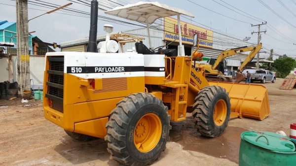 ขายรถตัก KOMATSU 510 สภาพสวยพร้อมใช้ ต่อแขนเรียบร้อย เครื่องดีไม่มีเยิ้ม ปั้มดี ยางเต็ม ราคาต่อรองได้
