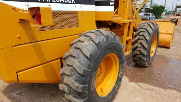 ขายรถตัก KOMATSU 510 สภาพสวยพร้อมใช้ ต่อแขนเรียบร้อย เครื่องดีไม่มีเยิ้ม ปั้มดี ยางเต็ม ราคาต่อรองได้