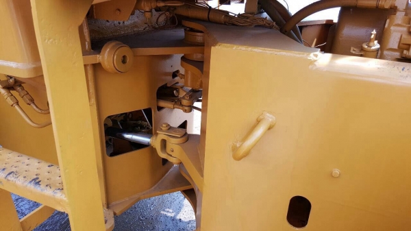 ขายรถตัก KOMATSU 510 สภาพสวยพร้อมใช้ ต่อแขนเรียบร้อย เครื่องดีไม่มีเยิ้ม ปั้มดี ยางเต็ม ราคาต่อรองได้