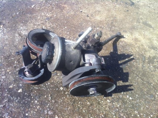 ตัวปั่นพวงมาลัยเพาเวอร์ เครื่อง toyota 3y เก่าญี่ปุ่น ครบชุด 3000 บาท