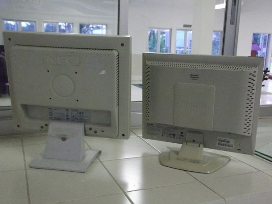 ขายจอคอม 2 จอเหมารวมส่ง