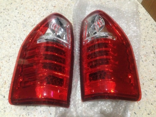 ไฟท้ายเเต่งเป็น LED ISUZU DMAX ของมือสองตามสภาพ