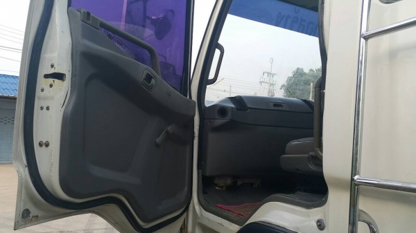 ขายด่วนสิบล้อดั้มสองเพลา 225แรง ปี50 M5 เครื่องเกียร์เดิม แอร์เย็น ยางดี ขายด่วนสิบล้อดั้มสองเพลา 225แรง ปี50 M5 เครื่องเกียร์เดิม แอร์เย็น ยางดี