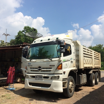 ขายด่วนสิบล้อดั้มสองเพลา 225แรง ปี50 M5 เครื่องเกียร์เดิม แอร์เย็น ยางดี ขายด่วนสิบล้อดั้มสองเพลา 225แรง ปี50 M5 เครื่องเกียร์เดิม แอร์เย็น ยางดี