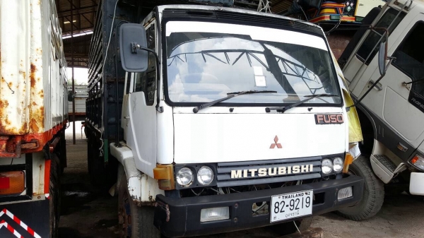 ขาย 10 ล้อ เพลาเดียว FN515M-A เครื่อง 6D14 165 แรงม้า คัสซีดี พวงมาลัยพาวเวอร์ ทะเบียนพร้อมโอน ขาย 10 ล้อ เพลาเดียว FN515M-A เครื่อง 6D14 165 แรงม้า คัสซีดี พวงมาลัยพาวเวอร์ ทะเบียนพร้อมโอน