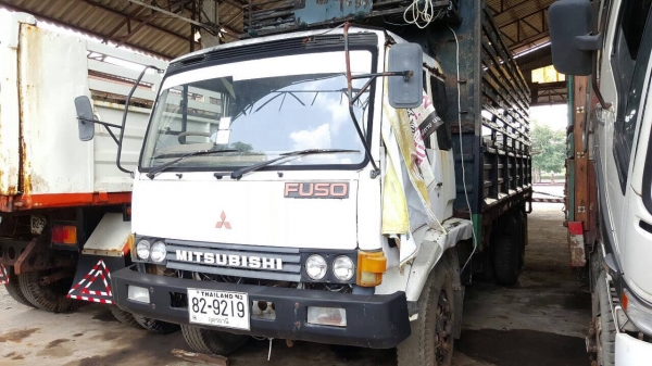 ขาย 10 ล้อ เพลาเดียว FN515M-A เครื่อง 6D14 165 แรงม้า คัสซีดี พวงมาลัยพาวเวอร์ ทะเบียนพร้อมโอน