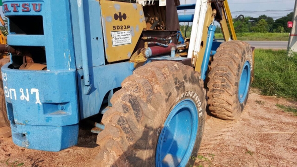 ขายรถตัก KOMATSU SD23P-1 รถใช้งานได้ปกติ เครื่องดี ราคาต่อรองได้ครับ ขายรถตัก KOMATSU SD23P-1 รถใช้งานได้ปกติ เครื่องดี ราคาต่อรองได้ครับ