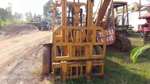 ขายรถฟอร์คลิฟต์ 3.5 ตัน KOMATSU FD35-2 รถใช้งานได้ดี ราคาคุยกันได้ครับ ขายรถฟอร์คลิฟต์ 3.5 ตัน KOMATSU FD35-2 รถใช้งานได้ดี ราคาคุยกันได้ครับ