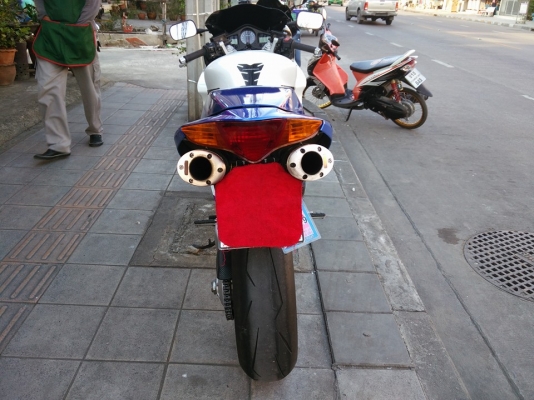 ขายครับ HONDA VFR800 V-TEC ปี2005 หัวฉีด กุญแจชิพ ไมค์ดิจิตอล ทะเบียนพร้อมโอน จัดไฟแนนได้ครับ สภาพจบพร้อมออกทริป