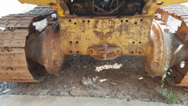 ขายแทรคเตอร์ KOMATSU D20P-7 สภาพพร้อมใช้งาน ใบมีดปรับได้หลายทิศทาง เอกสารสัญญาซื้อขาย