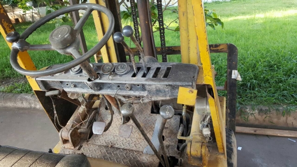 ขายฟอร์คลิฟต์ 2.5 ตัน TOYOTA รถใช้งานได้ปกติ ราคาคุยได้ครับ