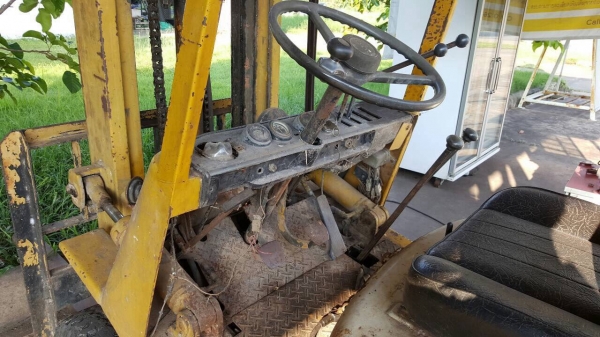 ขายฟอร์คลิฟต์ 2.5 ตัน TOYOTA รถใช้งานได้ปกติ ราคาคุยได้ครับ