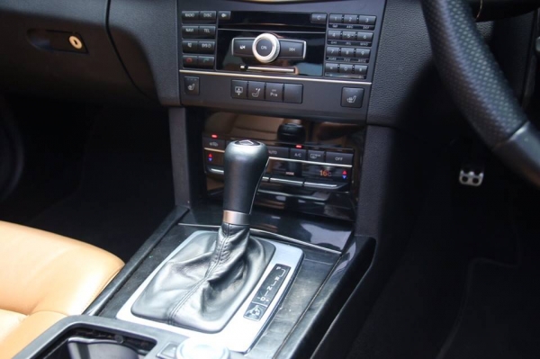 ขาย BENZ E250 CGI ปี2011 สีดำ เกียร์ AUTO รุ่น AVANTGARDE