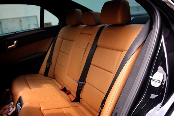 ขาย BENZ E250 CGI ปี2011 สีดำ เกียร์ AUTO รุ่น AVANTGARDE