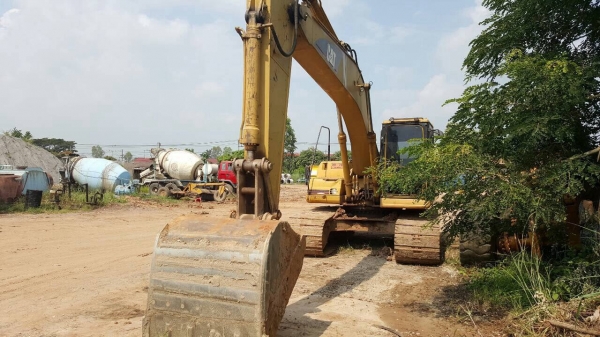 ขายแบคโฮ CAT 320B เอกสารเล่มทะเบียน รถสวยเครื่องดี ปั้มดี ช่วงล่างแน่น โซ่+แทรคเต็ม แอร์เย็น ราคาต่อรองได้ครับ