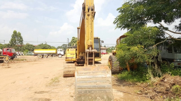 ขายแบคโฮ CAT 320B เอกสารเล่มทะเบียน รถสวยเครื่องดี ปั้มดี ช่วงล่างแน่น โซ่+แทรคเต็ม แอร์เย็น ราคาต่อรองได้ครับ