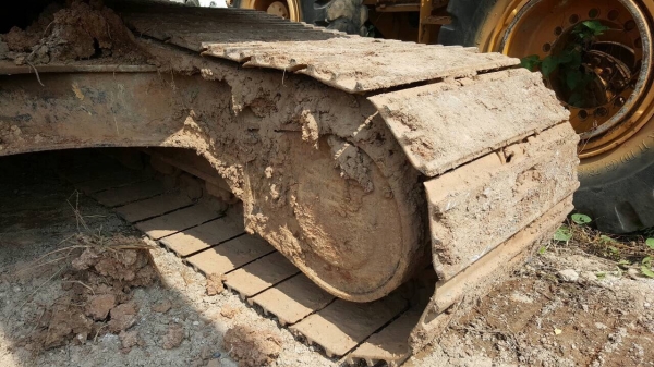 ขายแบคโฮ CAT 320B เอกสารเล่มทะเบียน รถสวยเครื่องดี ปั้มดี ช่วงล่างแน่น โซ่+แทรคเต็ม แอร์เย็น ราคาต่อรองได้ครับ