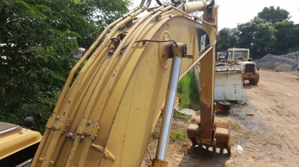 ขายแบคโฮ CAT 320B เอกสารเล่มทะเบียน รถสวยเครื่องดี ปั้มดี ช่วงล่างแน่น โซ่+แทรคเต็ม แอร์เย็น ราคาต่อรองได้ครับ