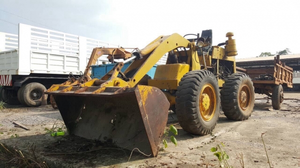 ขายรถตักราคาถูก CLARK รถใช้งานได้ปกติครับ ราคาคุยได้นิดหน่อย