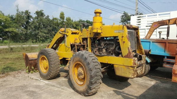 ขายรถตักราคาถูก CLARK รถใช้งานได้ปกติครับ ราคาคุยได้นิดหน่อย