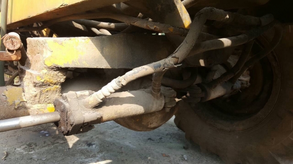 ขายรถตักราคาถูก CLARK รถใช้งานได้ปกติครับ ราคาคุยได้นิดหน่อย