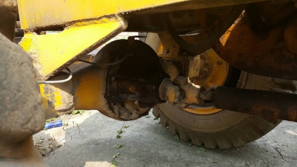 ขายรถตักราคาถูก CLARK รถใช้งานได้ปกติครับ ราคาคุยได้นิดหน่อย