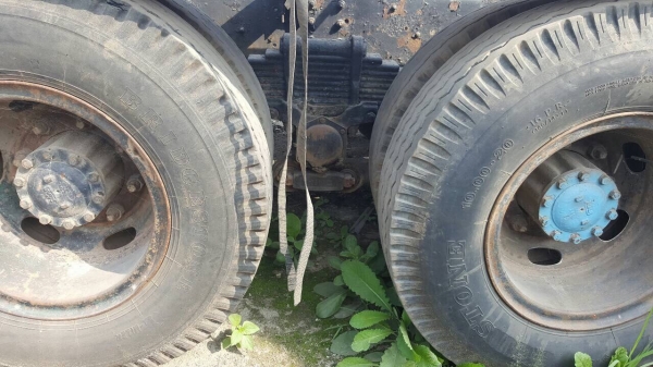 ขายหัวลาก HINO พร้อมใช้ เครื่อง EK100 260 แรงม้า ช่วงล่าง ZM เบรคแห้ง ทะเบียนพร้อมโอน ราคาต่อรองได้