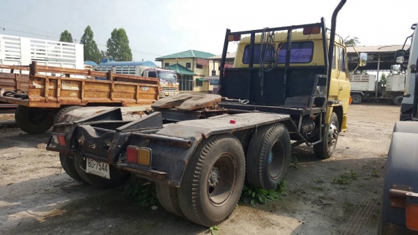 ขายหัวลาก HINO พร้อมใช้ เครื่อง EK100 260 แรงม้า ช่วงล่าง ZM เบรคแห้ง ทะเบียนพร้อมโอน ราคาต่อรองได้