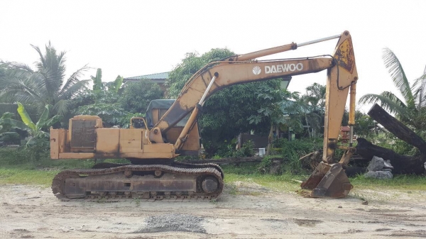 ขายแบคโฮราคาถูก DAEWOO PC200 เอกสารสัญญาซื้อขาย รถใช้งานได้ปกติ ราคาต่อรองได้ครับ
