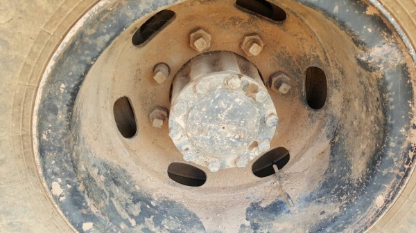 ขายเทนเลอร์ ISUZU JCM วางหัว ROCKY เครื่อง 6BG1 175 แรงม้า เกียร์ใหญ่ สโลว์กลาง เบรคลมดัน พวงมาลัยพาวเวอร์ ทะเบียนครบพร้อมโอนครับ