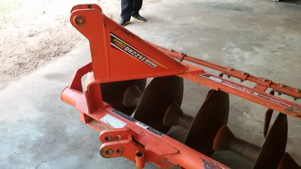 ผานพรวนตราช้าง DH225E 5x22นิ้วสวยๆครับ