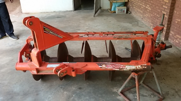 ผานพรวนตราช้าง DH225E 5x22นิ้วสวยๆครับ