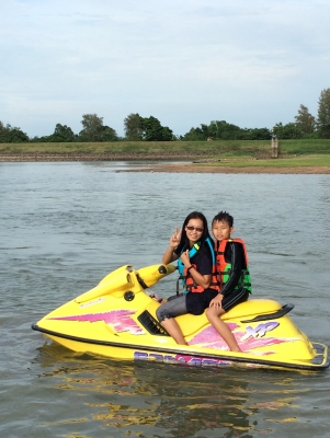 seadoo xp800 เครื่องดีสมบรูณ์ เรืออยู่ที่โคราช 65,000