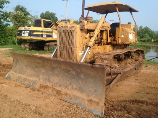 ขายรถแทรกเตอร์ CAT.D5B เครื่อง 10-Z ตีนไก่ เกียร์ตัด เอกสารใบซื้อขาย ราคา.650000 ต่อรอง ขายรถแทรกเตอร์ CAT.D5B เครื่อง 10-Z ตีนไก่ เกียร์ตัด เอกสารใบซื้อขาย ราคา.650000 ต่อรอง