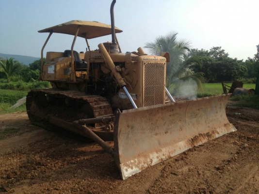 ขายรถแทรกเตอร์ CAT.D5B เครื่อง 10-Z ตีนไก่ เกียร์ตัด เอกสารใบซื้อขาย ราคา.650000 ต่อรอง ขายรถแทรกเตอร์ CAT.D5B เครื่อง 10-Z ตีนไก่ เกียร์ตัด เอกสารใบซื้อขาย ราคา.650000 ต่อรอง