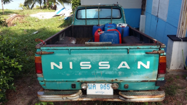 ขายรถใช้งาน dutsun เครื่องดีเซล 2000 cc.